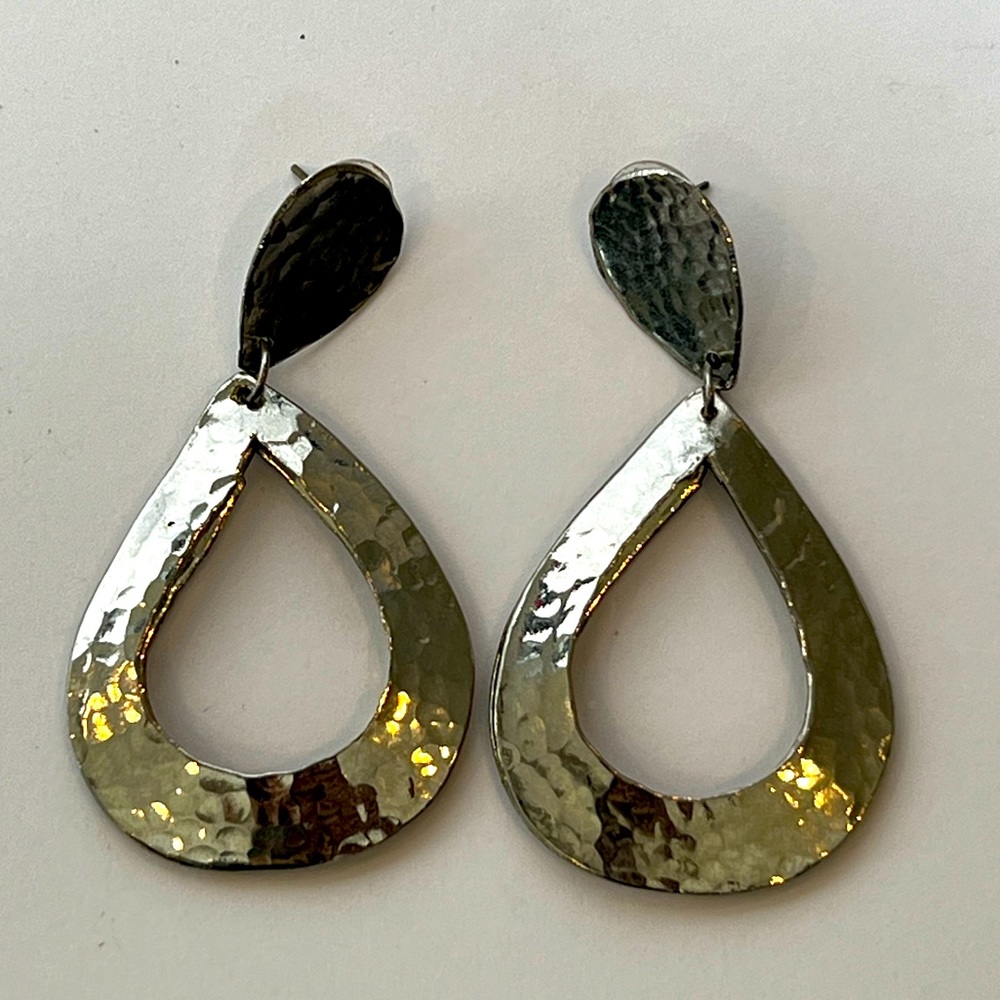 Vintage Silver Hammered Dangling Earrings.